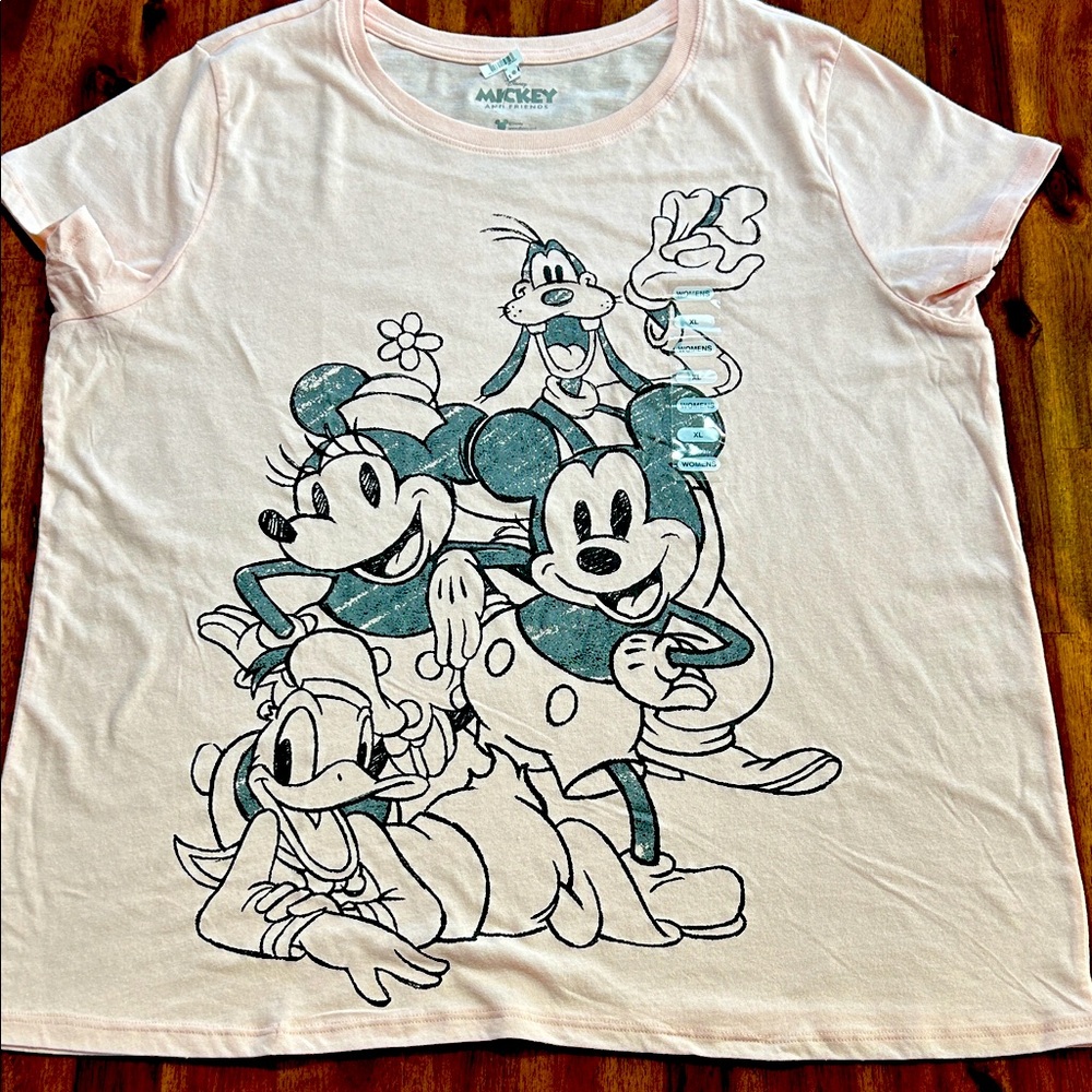 Disney Mickey & Friends Pale Peach color Ladies XL & XXL T-shirt. NEW w/Tag